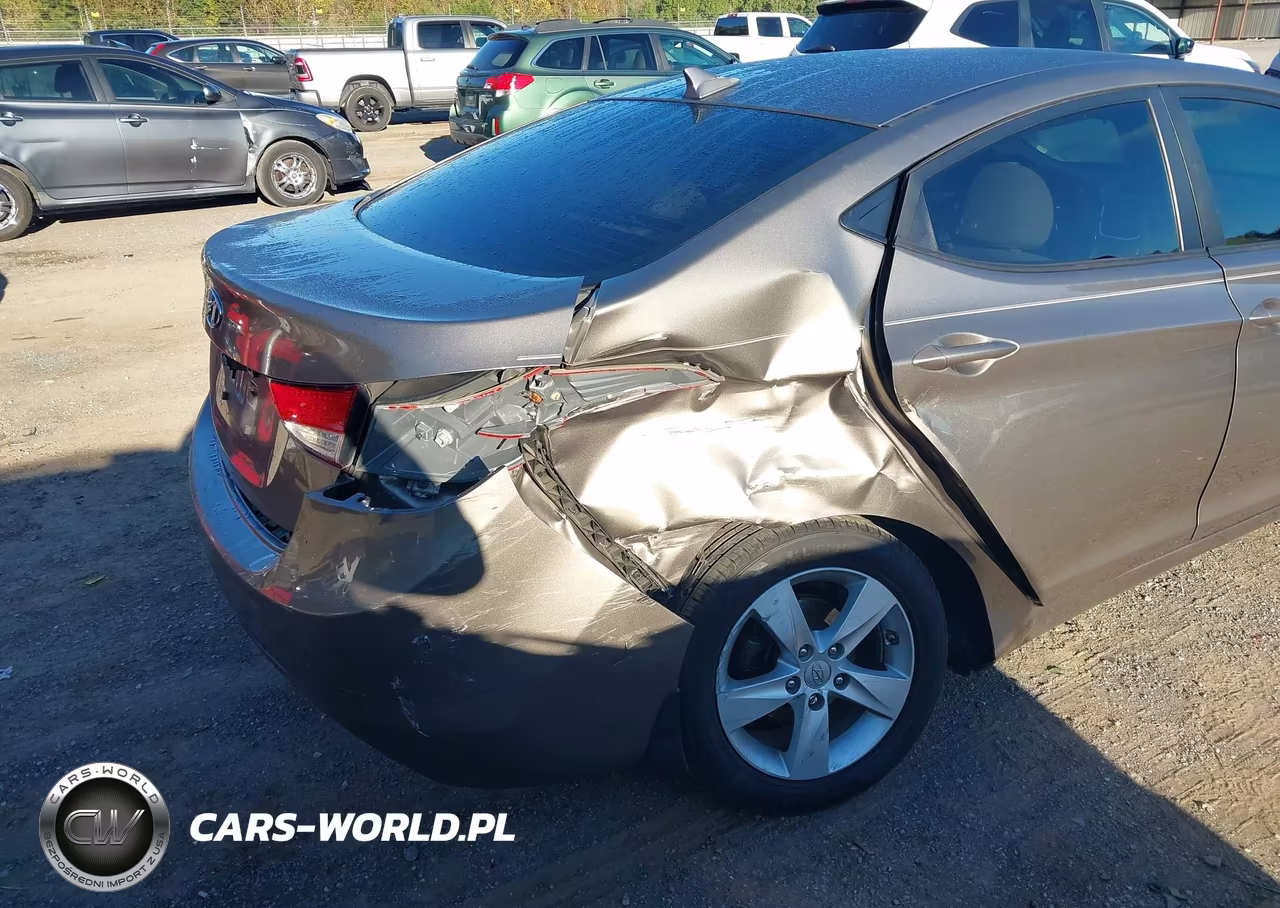 2013 Hyundai Elantra Gls VIN:5NPDH4AE6DH408863 - 6