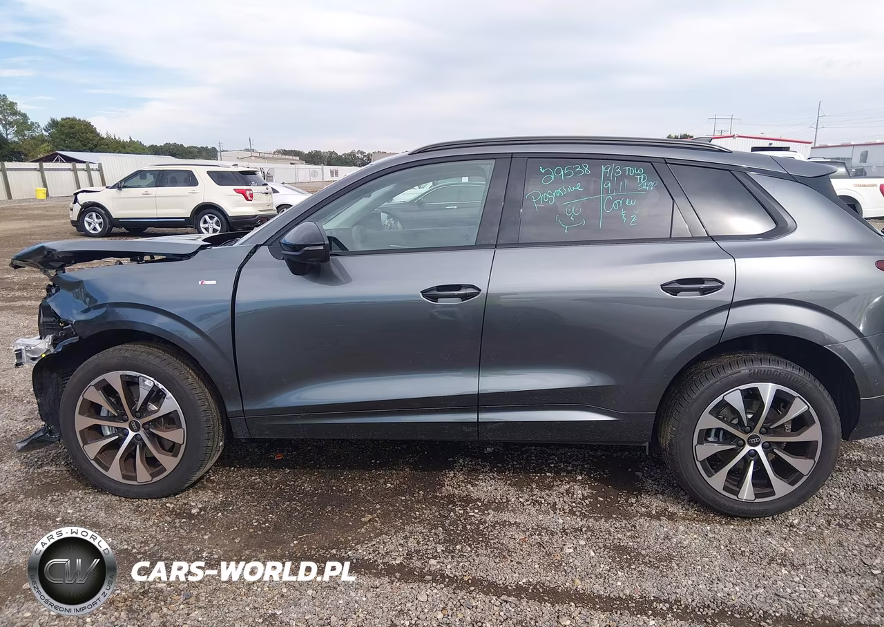 2026 Audi Q3 Tfsi Quattro S Tronic VIN:WA1ABCFJ2T1070236 - 14