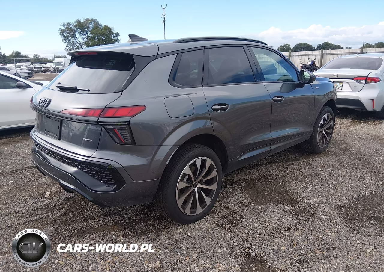 2026 Audi Q3 Tfsi Quattro S Tronic VIN:WA1ABCFJ2T1070236 - 4