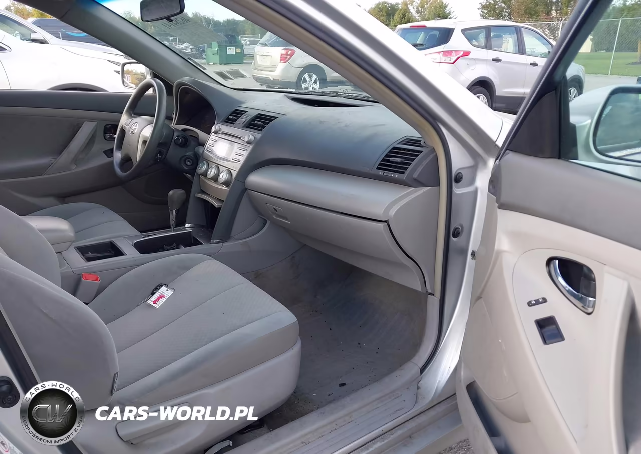2009 Toyota Camry Le VIN:4T1BE46K09U832742 - 5