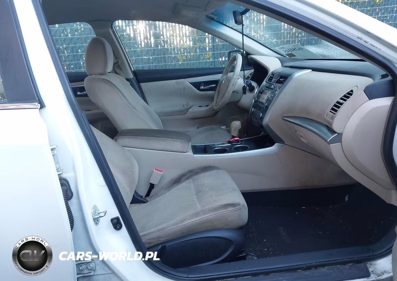 2015 Nissan Altima 2.5 S VIN:1N4AL3AP2FC103989 - 5