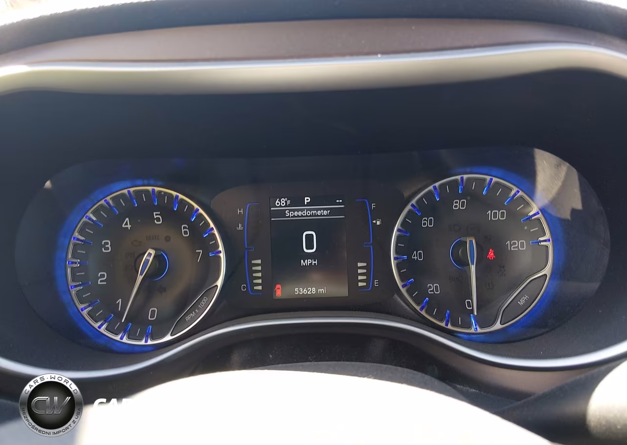 2018 Chrysler Pacifica L VIN:2C4RC1AG8JR237228 - 7