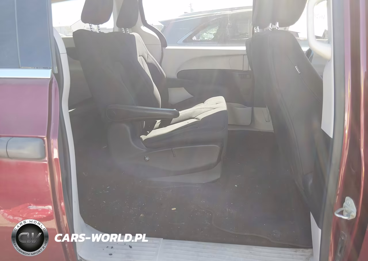 2018 Chrysler Pacifica L VIN:2C4RC1AG8JR237228 - 8