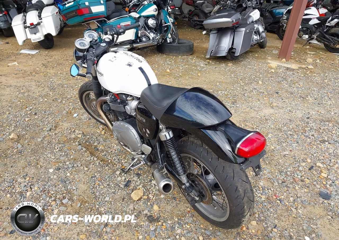 2016 Triumph Motorcycle Thruxton 1200 VIN:SMTD20HF4GT759538 - 3