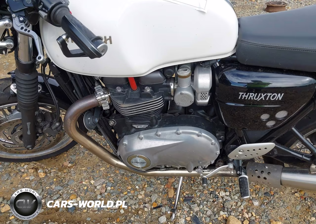2016 Triumph Motorcycle Thruxton 1200 VIN:SMTD20HF4GT759538 - 9