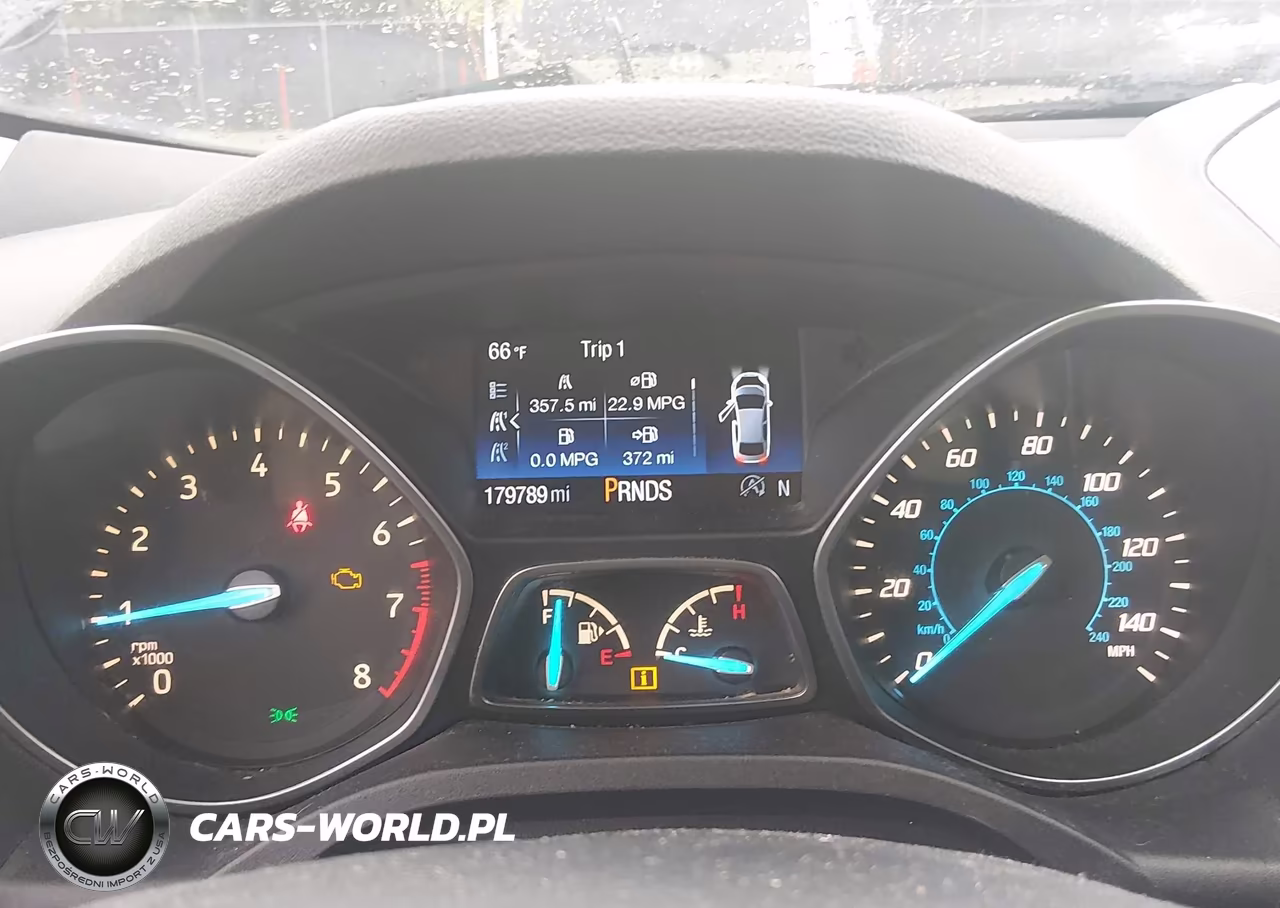2017 Ford Escape Titanium VIN:1FMCU9J92HUA33326 - 7