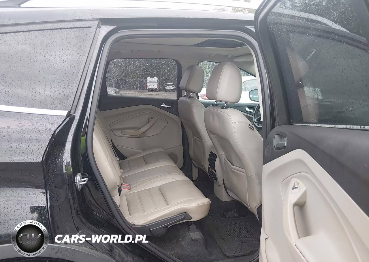 2017 Ford Escape Titanium VIN:1FMCU9J92HUA33326 - 8