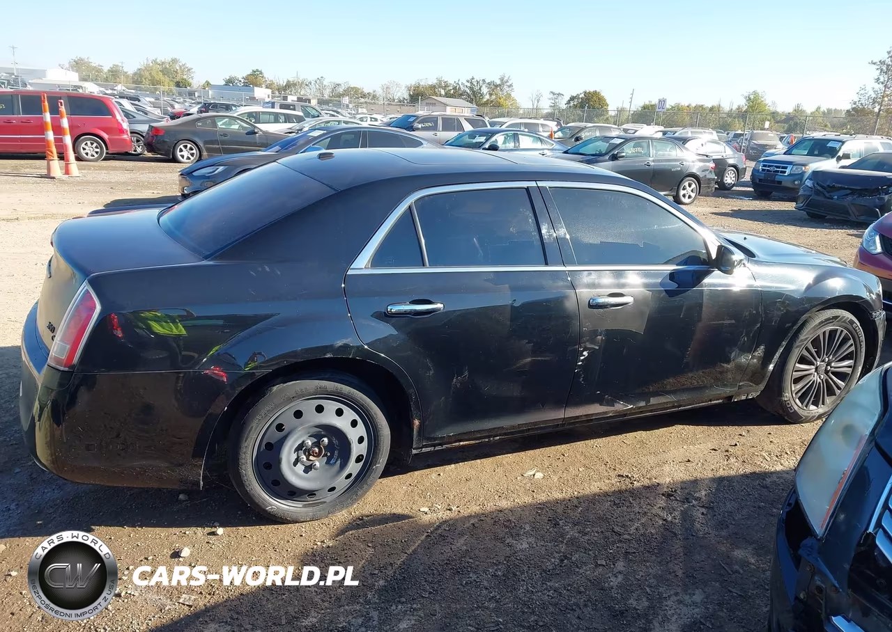 2013 Chrysler 300C Awd VIN:2C3CCAKT4DH683327 - 13