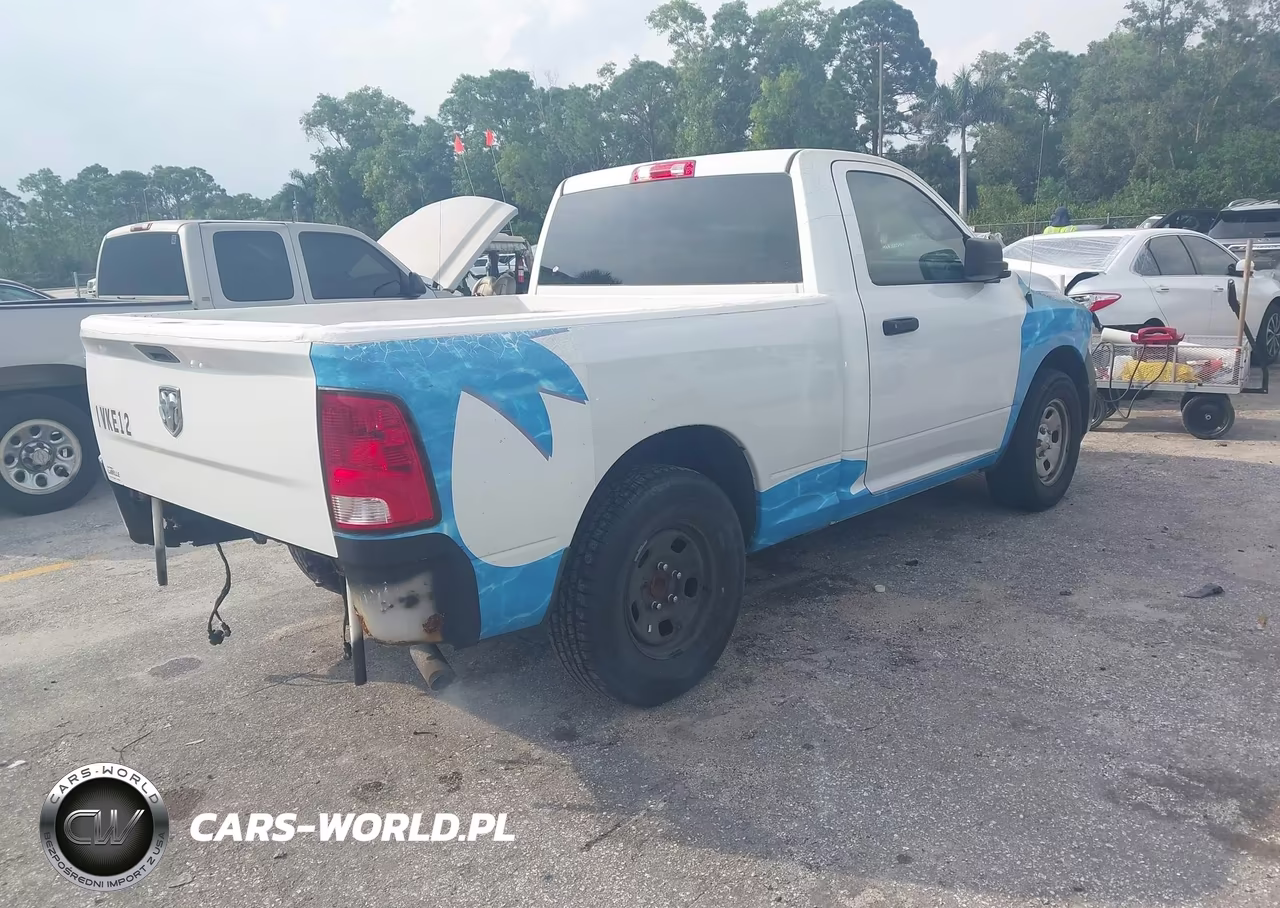 2016 Ram 1500 Tradesman VIN:3C6JR6AGXGG289569 - 4