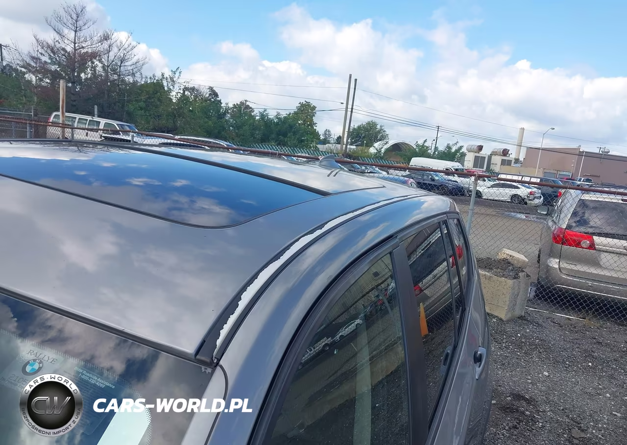 2011 BMW X3 xDrive28I VIN:5UXWX5C58BL701542 - 16