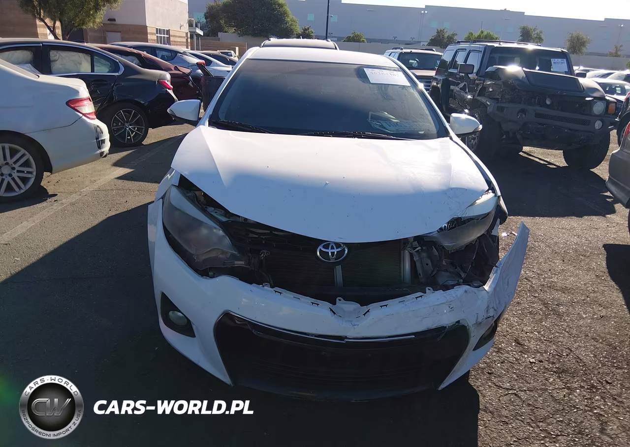 2015 Toyota Corolla S Plus VIN:5YFBURHE4FP361795 - 12