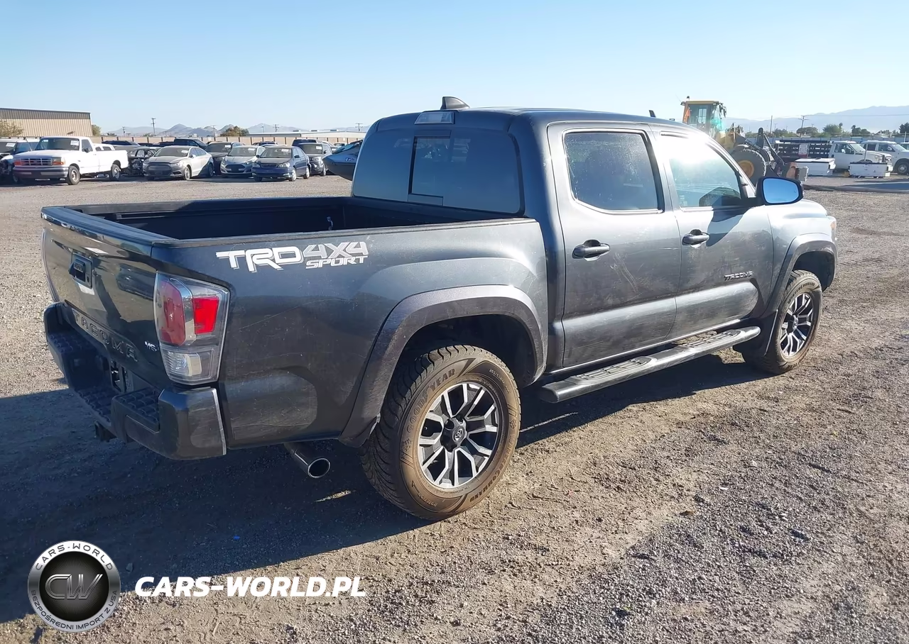 2021 Toyota Tacoma VIN:3TMCZ5AN3MM377399 - 4