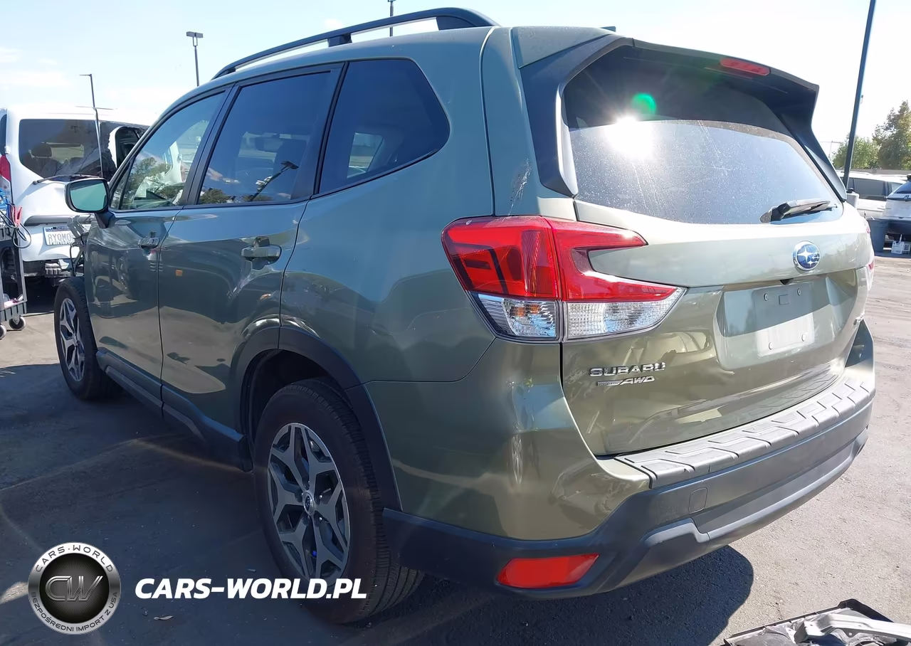 2020 Subaru Forester Premium VIN:JF2SKAGC7LH598071 - 3