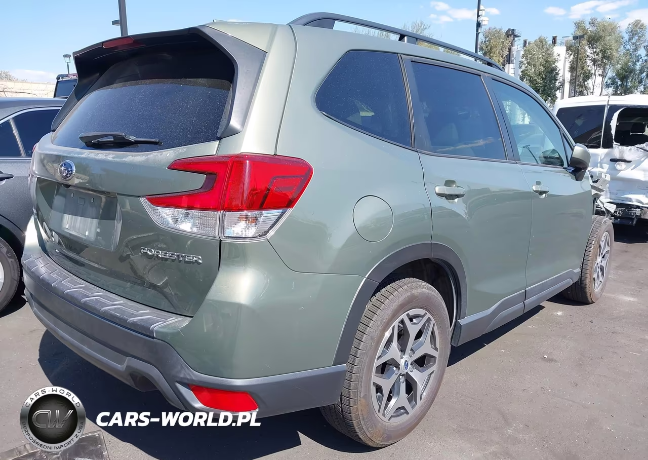 2020 Subaru Forester Premium VIN:JF2SKAGC7LH598071 - 4