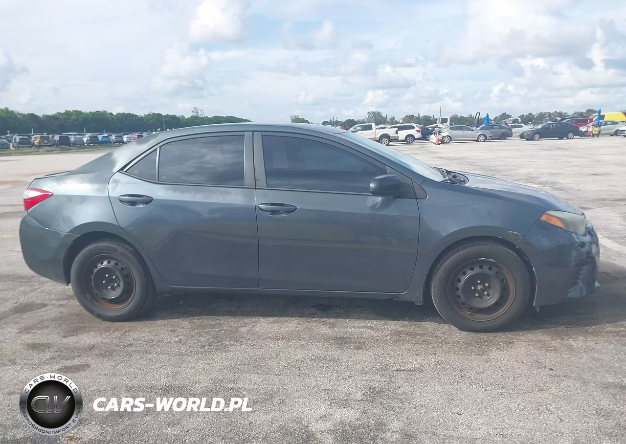 2016 Toyota Corolla Le VIN:5YFBURHE0GP549473 - 13