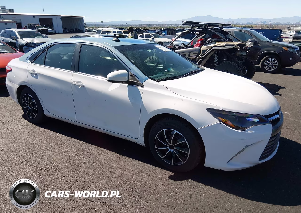 2016 Toyota Camry Le