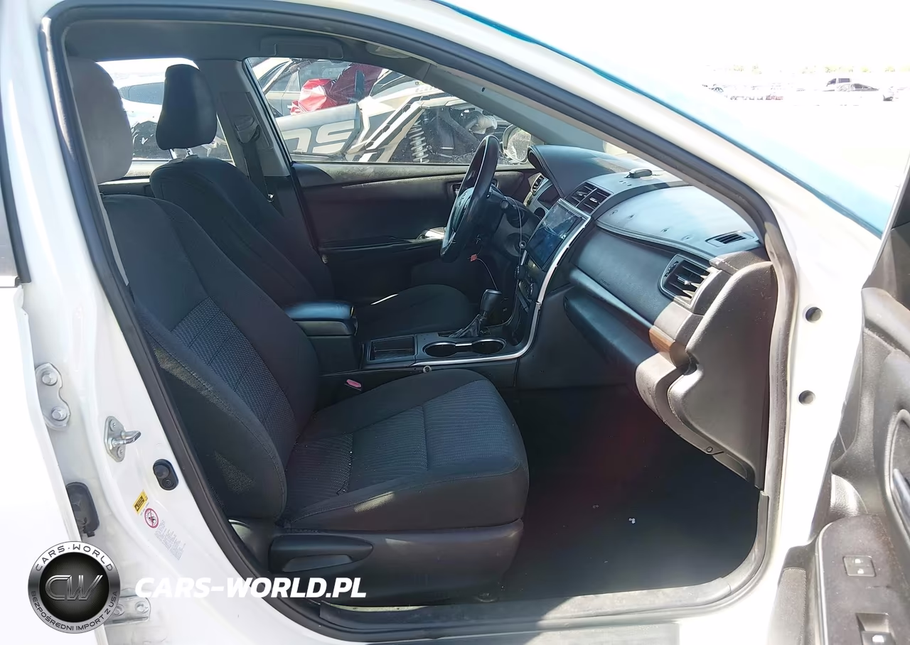 2016 Toyota Camry Le VIN:4T4BF1FK0GR530091 - 5