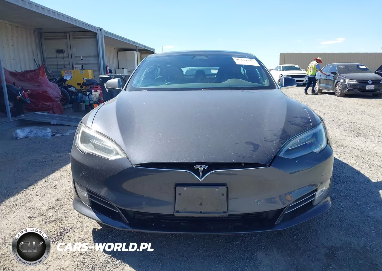 2018 Tesla Model S 100D-75D-P100D VIN:5YJSA1E28JF285409 - 13