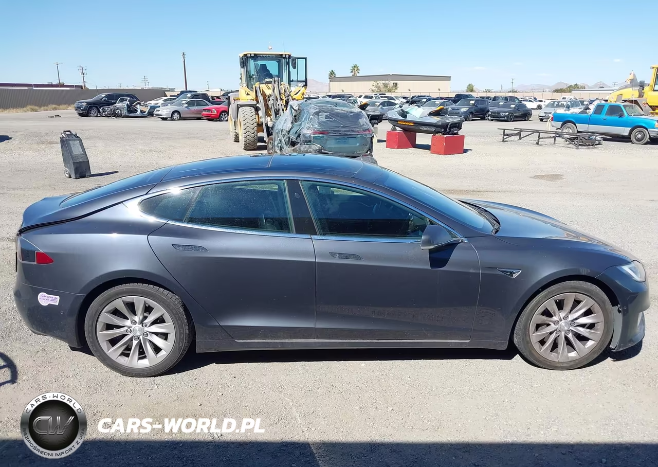 2018 Tesla Model S 100D-75D-P100D VIN:5YJSA1E28JF285409 - 14