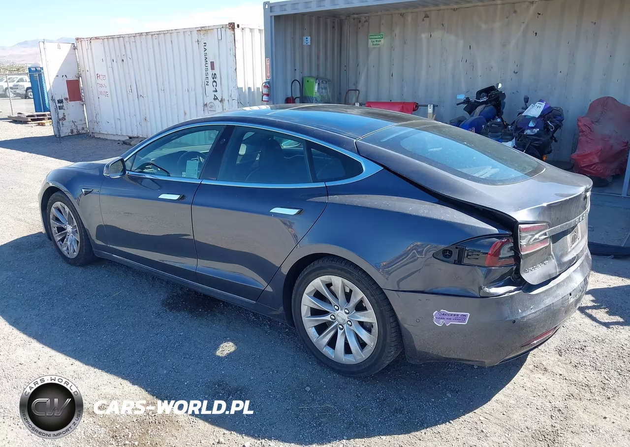 2018 Tesla Model S 100D-75D-P100D VIN:5YJSA1E28JF285409 - 3