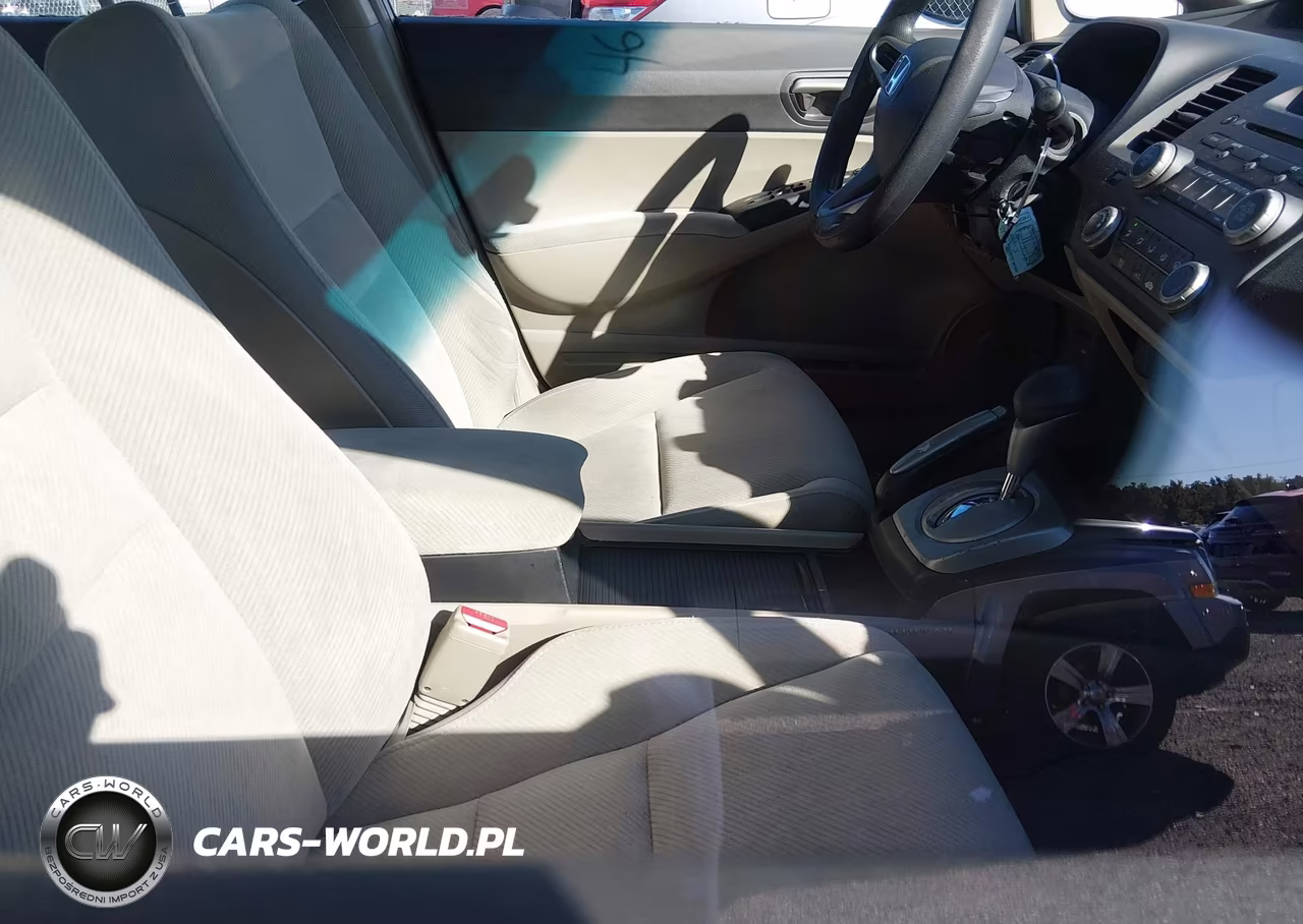 2009 Honda Civic Lx VIN:2HGFA16529H315652 - 5