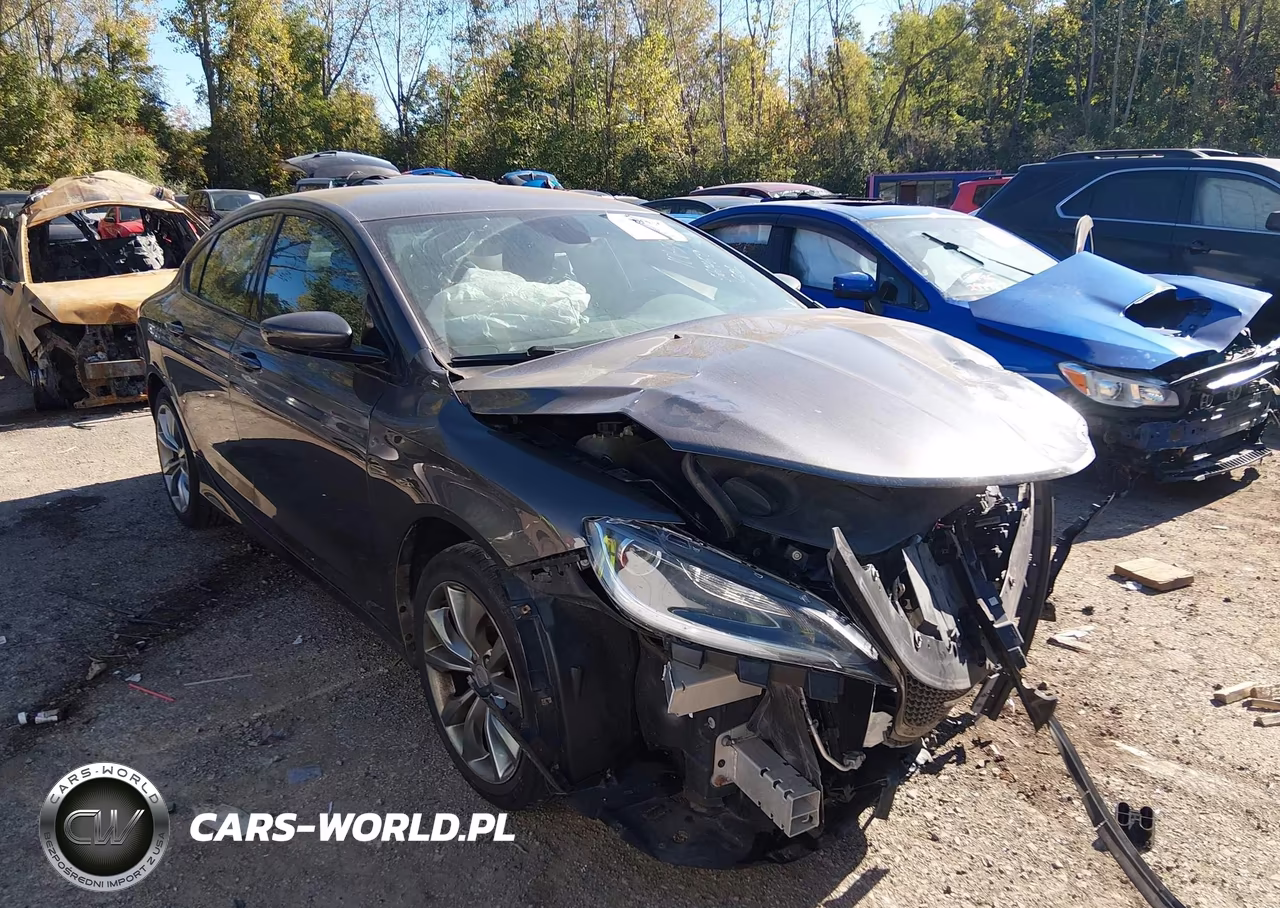 2015 Chrysler 200 S
