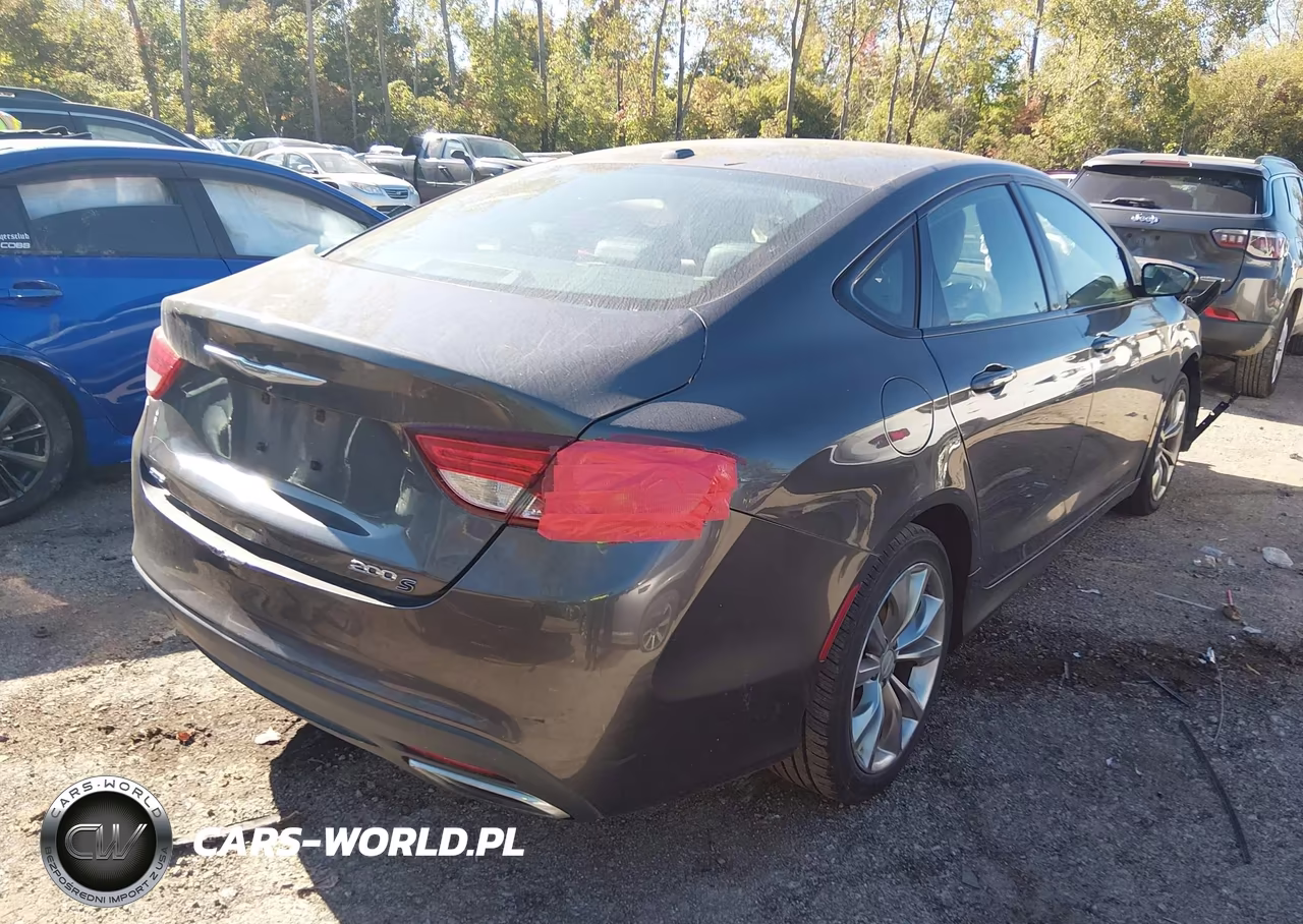 2015 Chrysler 200 S VIN:1C3CCCDG1FN560459 - 4