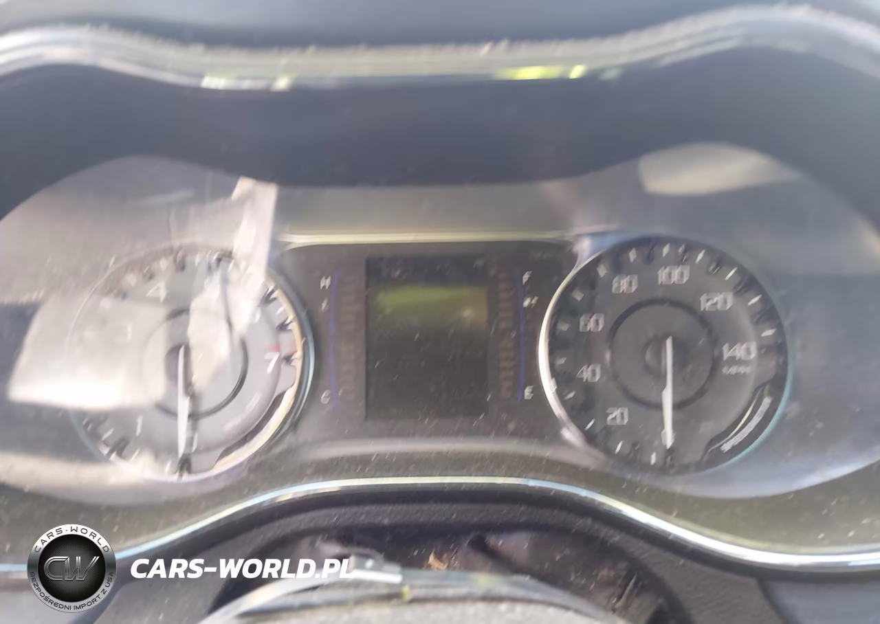2015 Chrysler 200 S VIN:1C3CCCDG1FN560459 - 7