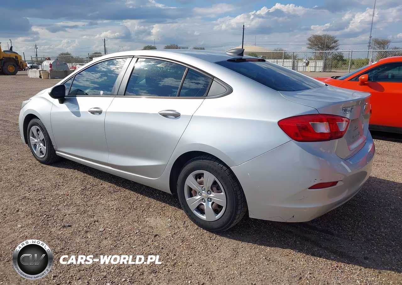 2017 Chevrolet Cruze Ls Auto VIN:1G1BC5SM7H7212113 - 3