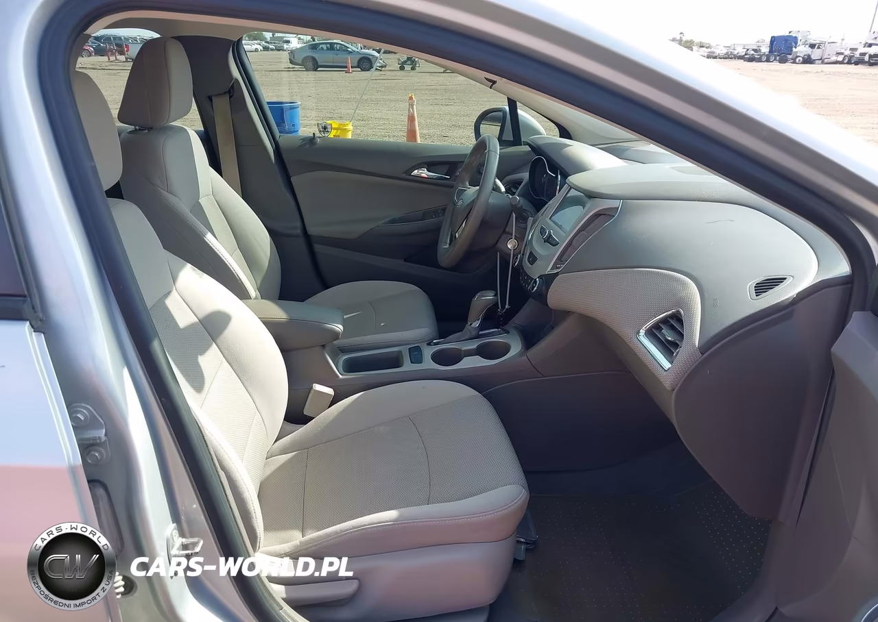 2017 Chevrolet Cruze Ls Auto VIN:1G1BC5SM7H7212113 - 5