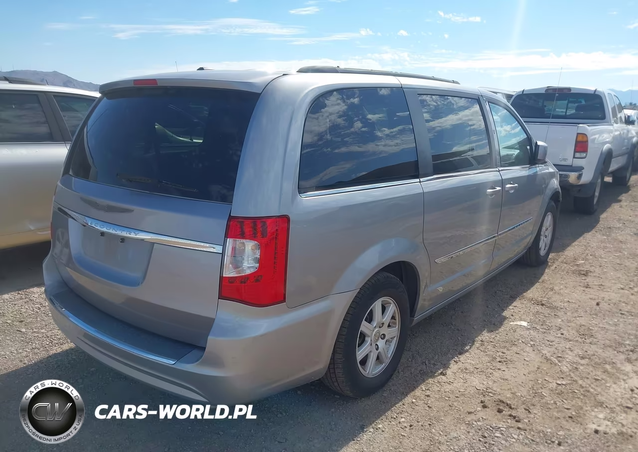 2013 Chrysler Town & Country Touring VIN:2C4RC1BG4DR630484 - 4