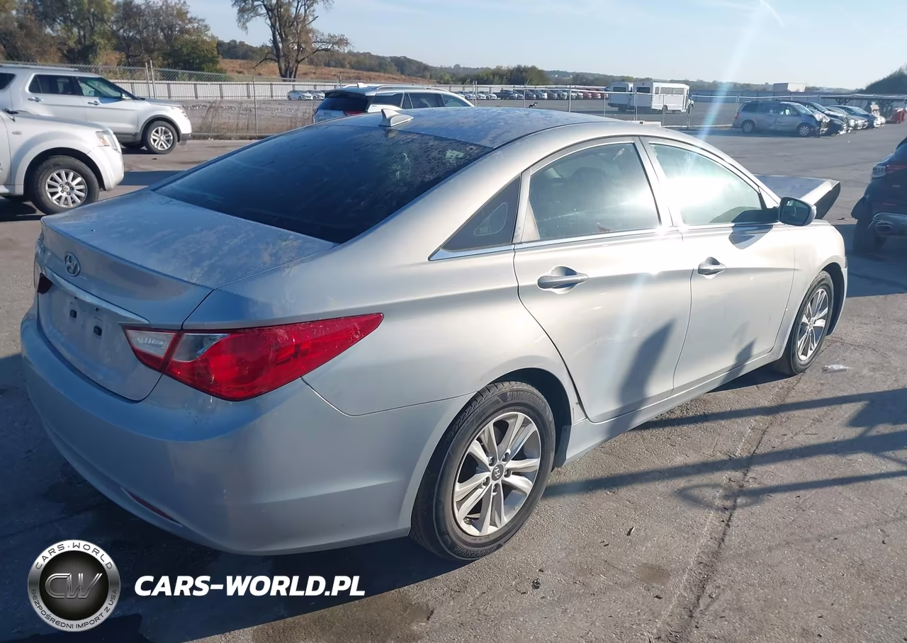 2013 Hyundai Sonata Gls VIN:5NPEB4AC7DH593655 - 4
