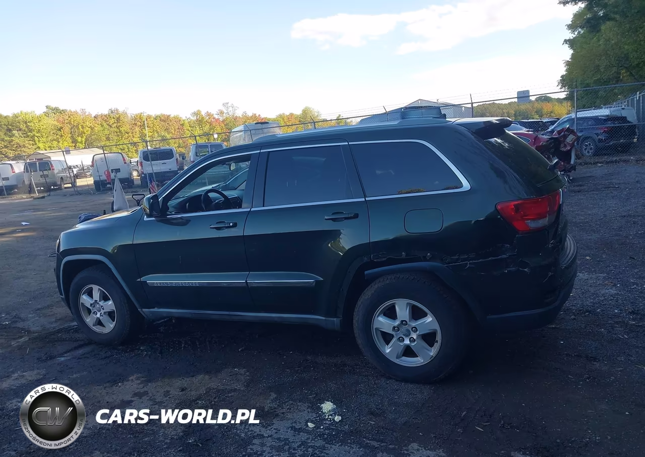 2011 Jeep Grand Cherokee Laredo VIN:1J4RR4GG0BC635688 - 14