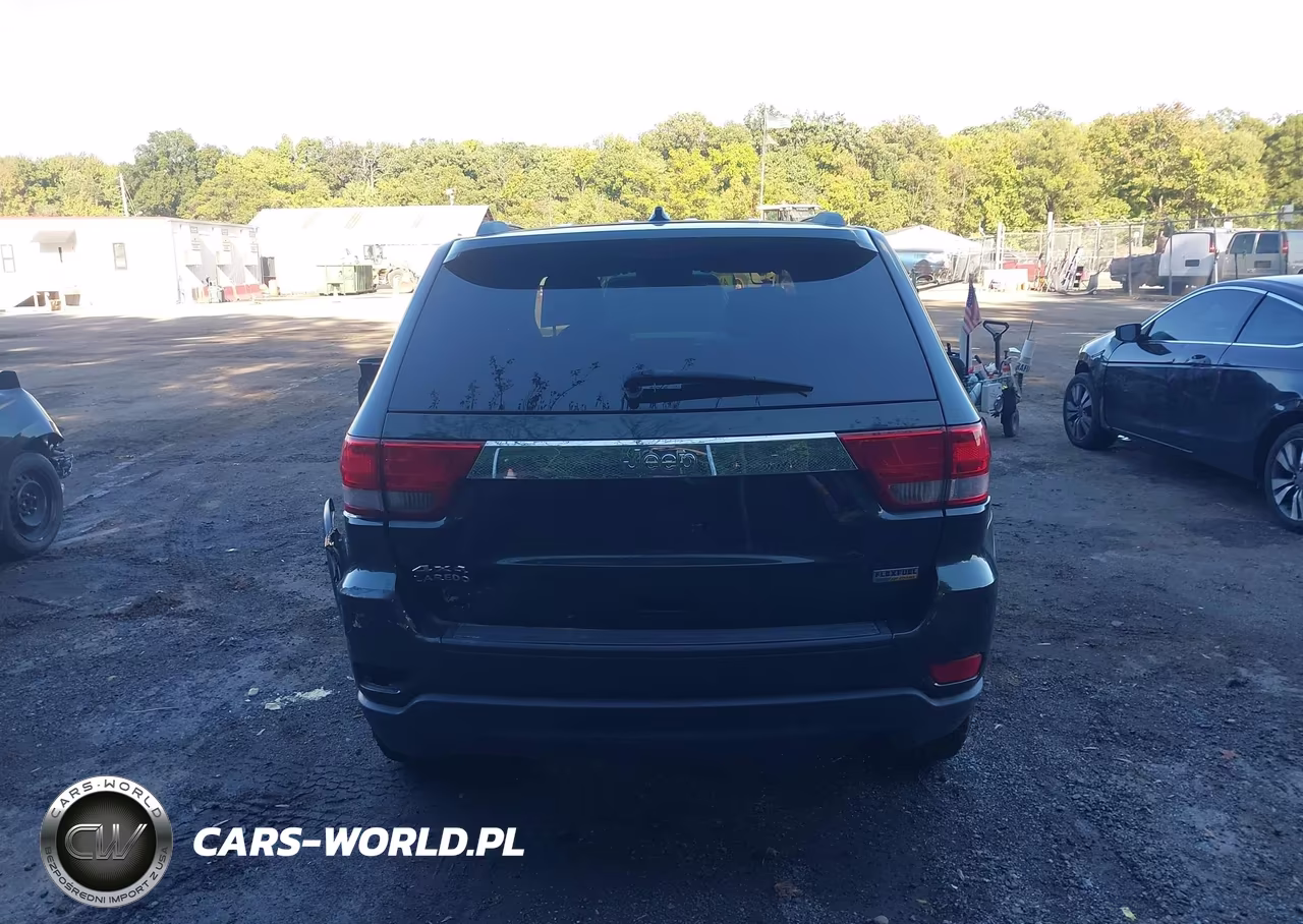 2011 Jeep Grand Cherokee Laredo VIN:1J4RR4GG0BC635688 - 16