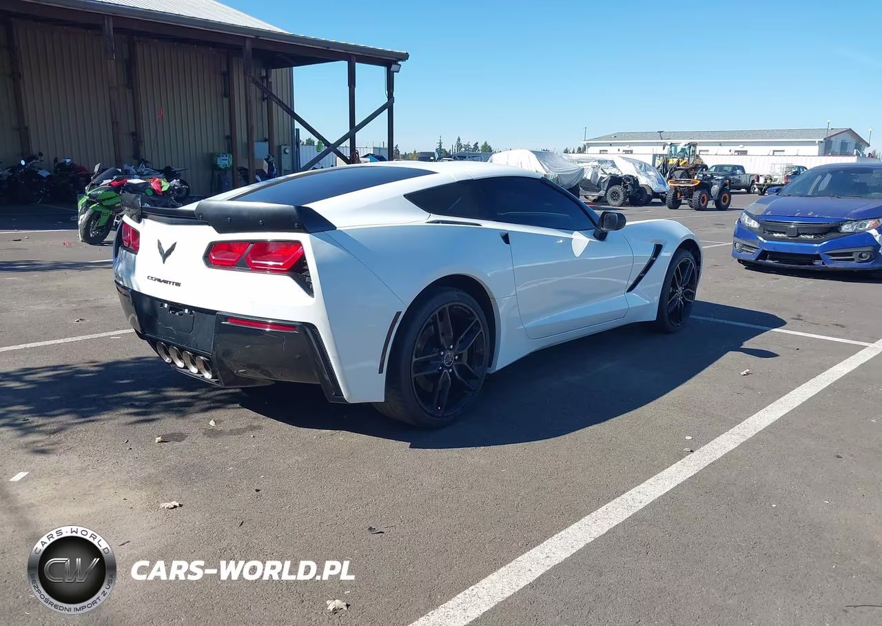 2014 Chevrolet Corvette Stingray Z51 VIN:1G1YG2D75E5134703 - 4