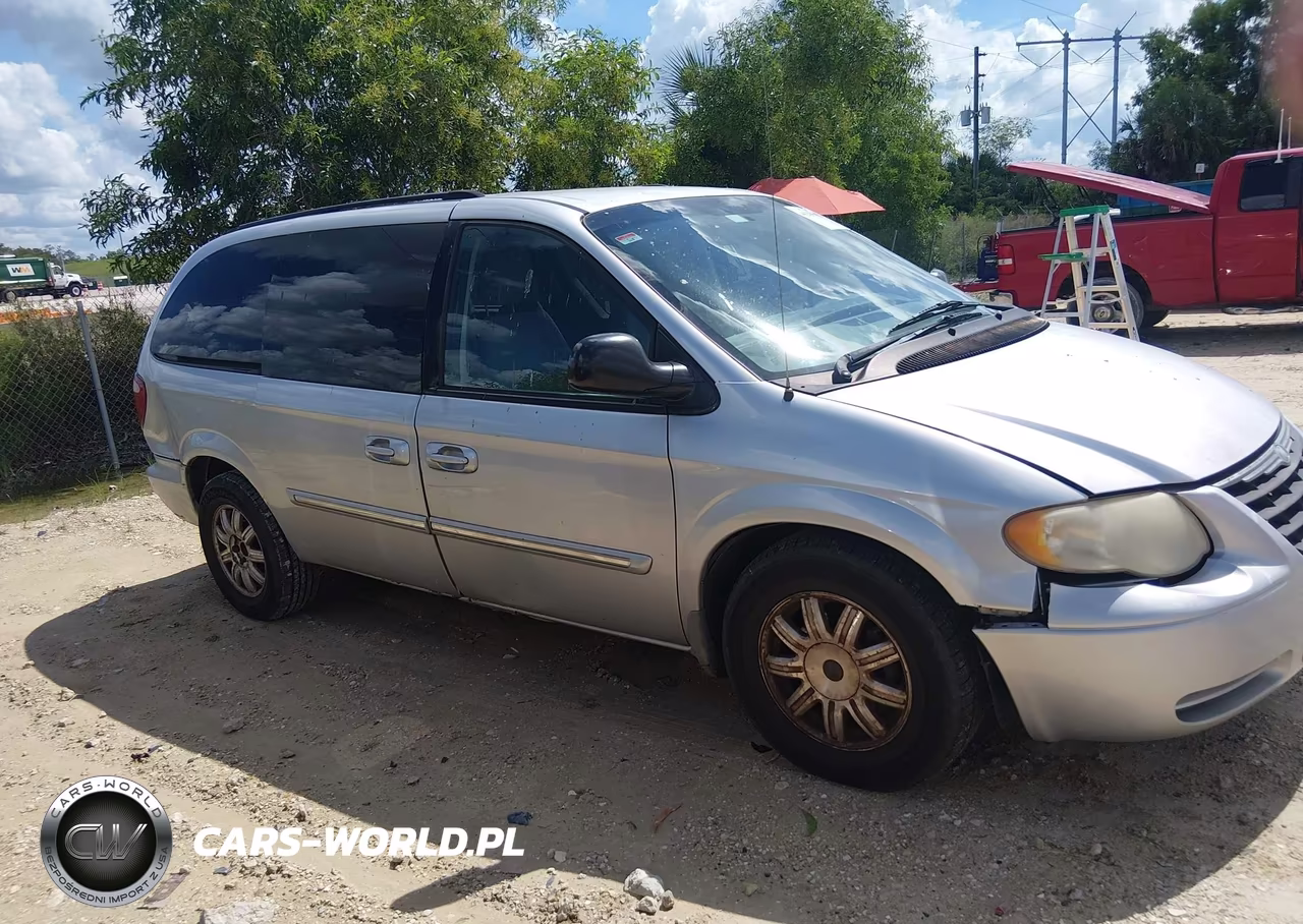 2007 Chrysler Town & Country Touring VIN:2A4GP54L67R156761 - 13