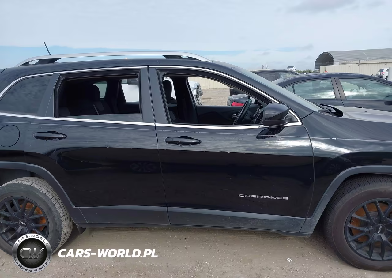 2018 Jeep Cherokee Latitude Fwd VIN:1C4PJLCB5JD510042 - 14