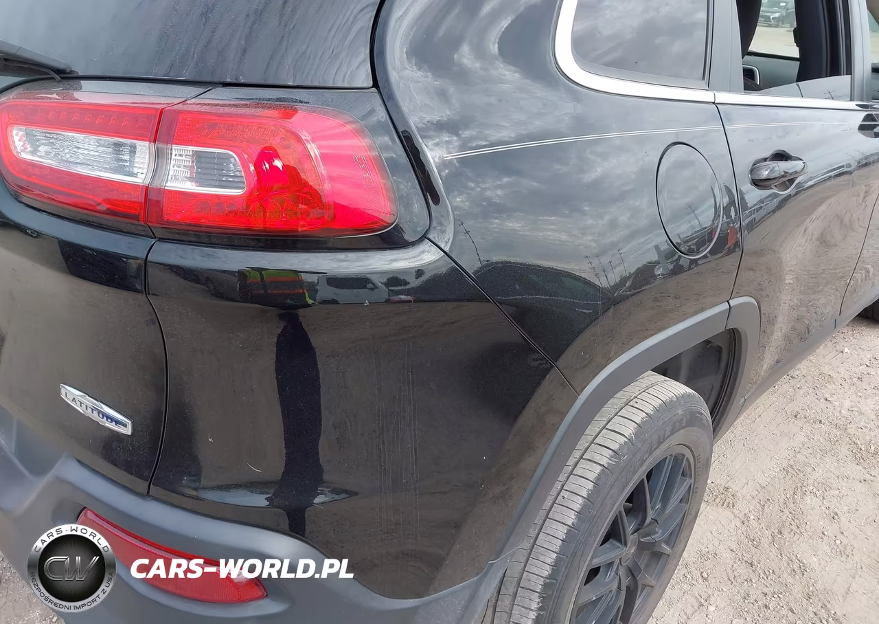 2018 Jeep Cherokee Latitude Fwd VIN:1C4PJLCB5JD510042 - 18