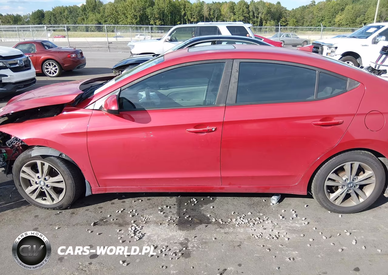 2018 Hyundai Elantra Value Edition VIN:5NPD84LF6JH303516 - 15