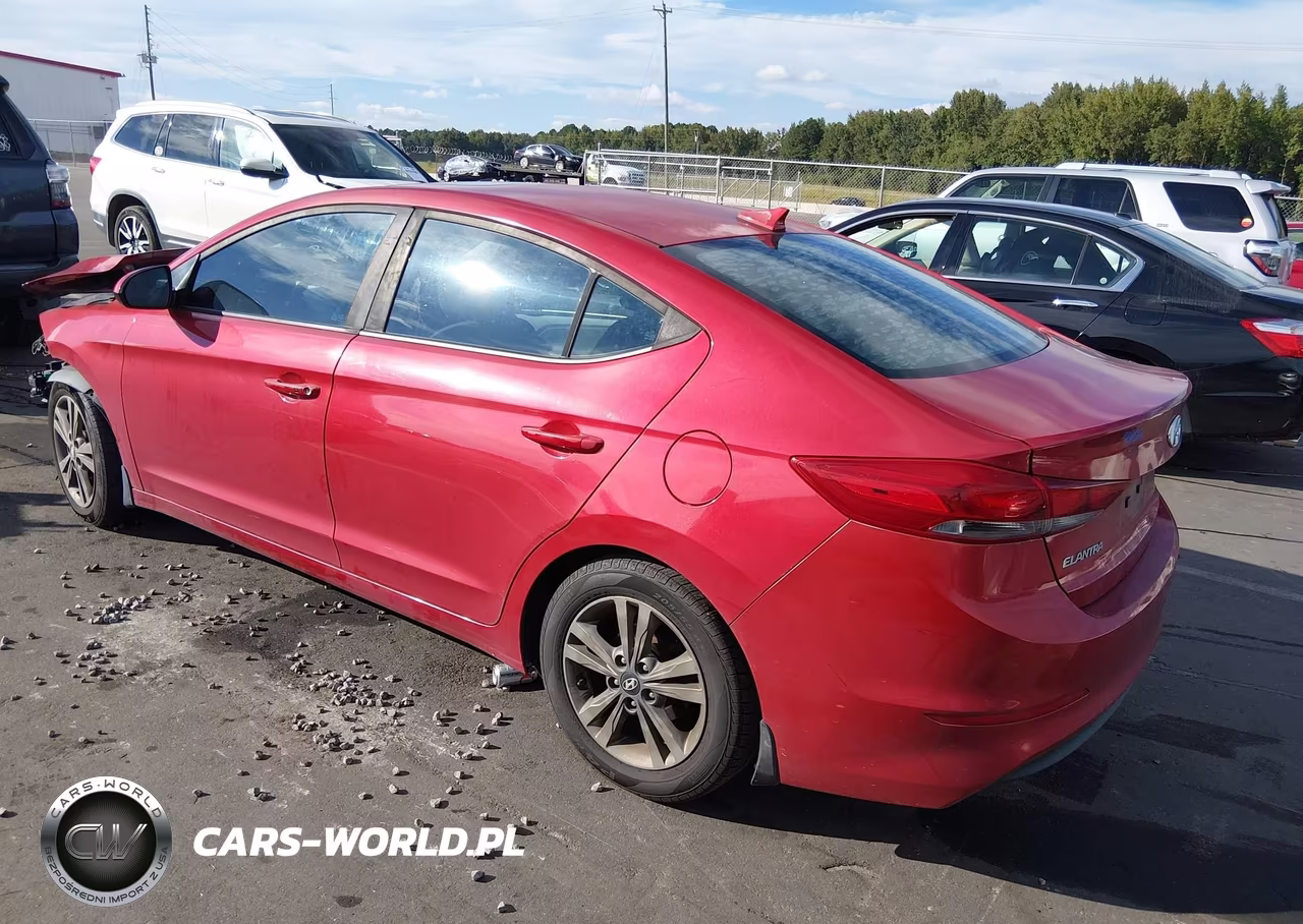 2018 Hyundai Elantra Value Edition VIN:5NPD84LF6JH303516 - 3