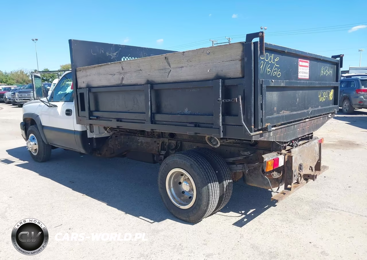 2004 Chevrolet Silverado 3500 Chassis VIN:1GBJC34U04E186324 - 3