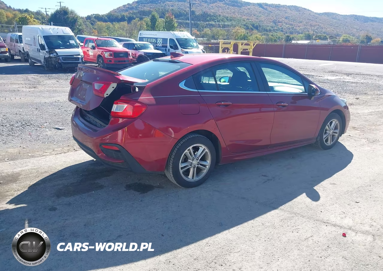 2017 Chevrolet Cruze Lt Auto VIN:1G1BE5SM1H7185193 - 4