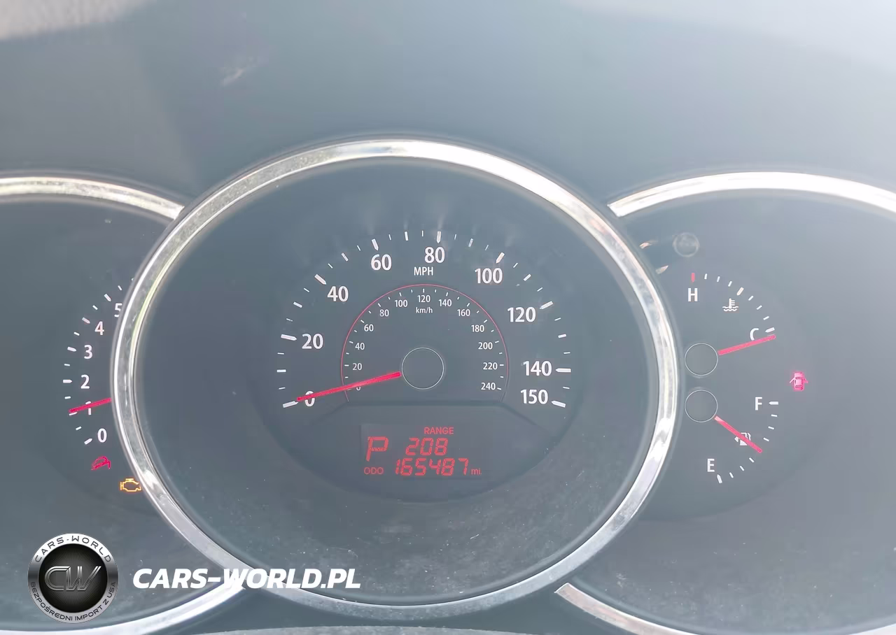 2011 Kia Sorento Lx VIN:5XYKTCA14BG085818 - 7
