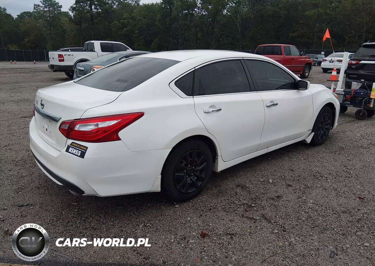 2017 Nissan Altima 2.5 S VIN:1N4AL3AP3HC277685 - 4