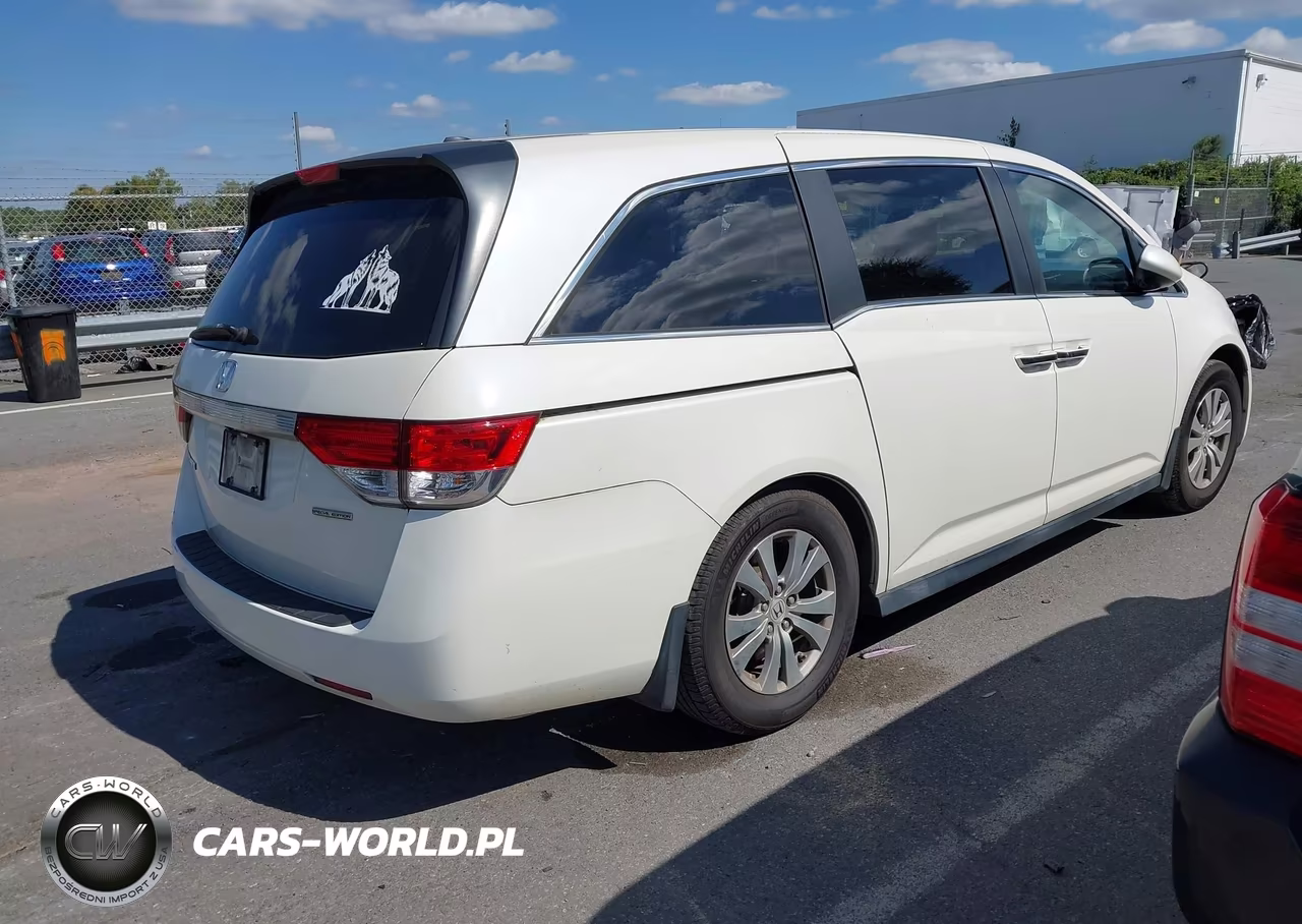 2016 Honda Odyssey Se VIN:5FNRL5H3XGB036641 - 4