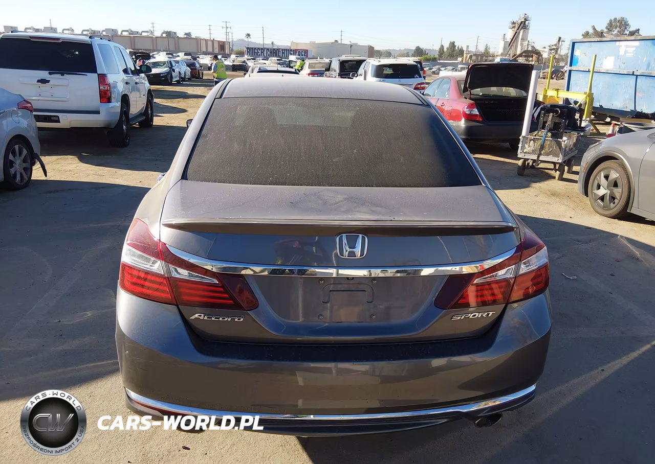 2017 Honda Accord Sport VIN:1HGCR2F55HA176941 - 17