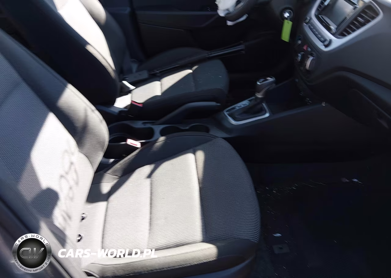2022 Hyundai Accent Se VIN:3KPC24A64NE181703 - 5