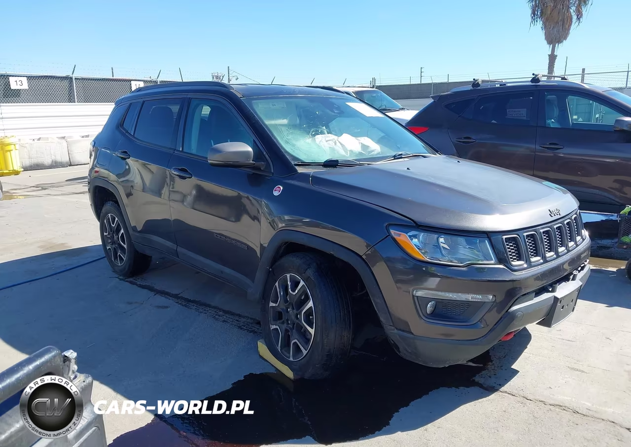 2021 Jeep Compass Trailhawk 4X4 VIN:3C4NJDDB6MT571782 - 1