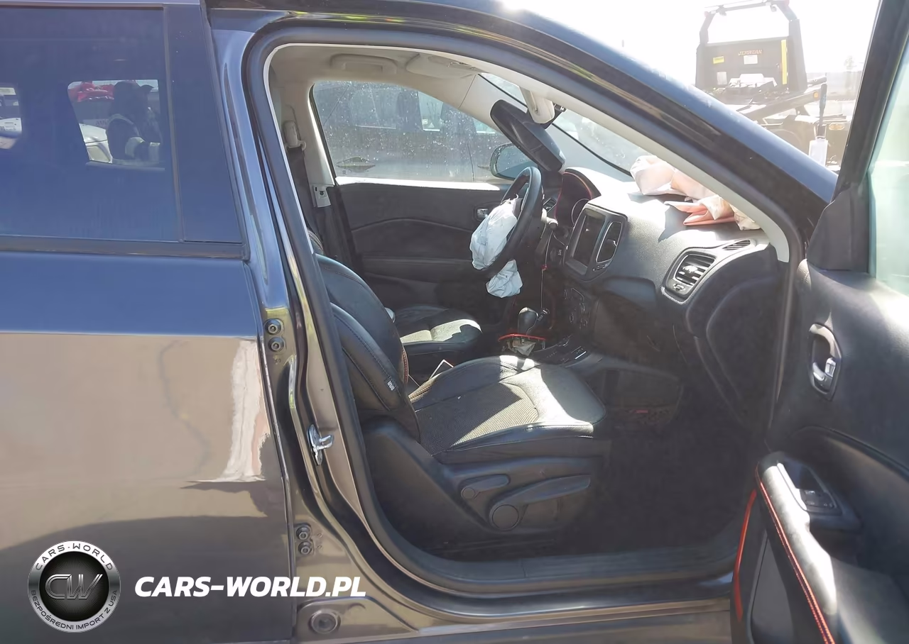 2021 Jeep Compass Trailhawk 4X4 VIN:3C4NJDDB6MT571782 - 5