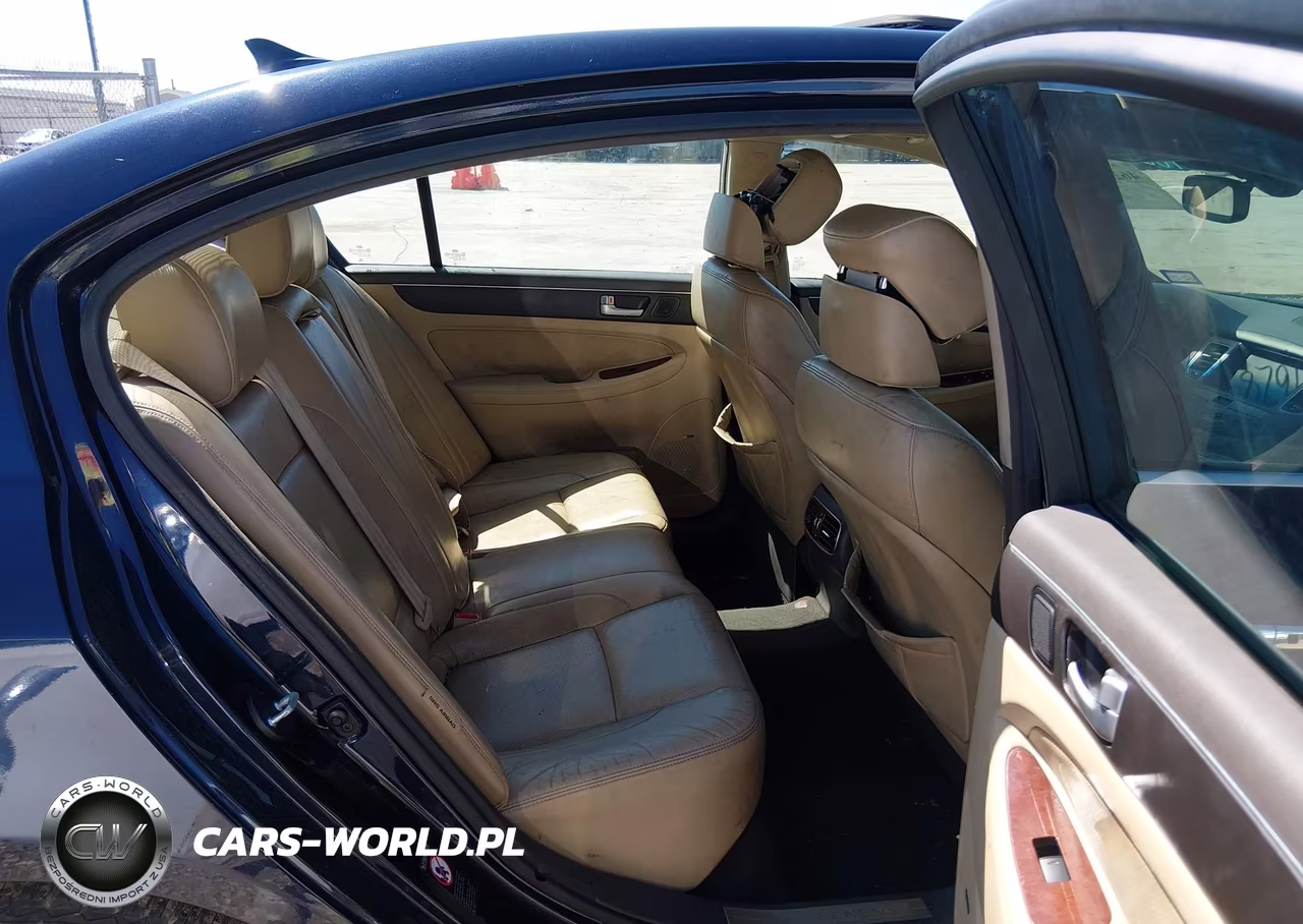 2012 Hyundai Genesis 3.8 VIN:KMHGC4DD0CU193379 - 8